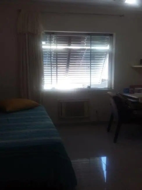 Apartamento com 2 quartos à venda, 84m2 em Aparecida, Santos - SP - imagem 4 Foto 4 de Apartamento com 2 quartos à venda, 84m2 em Aparecida, Santos - SP