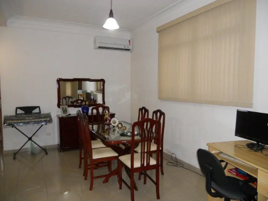 Casa com 3 quartos à venda, 266m2 em Embaré, Santos - SP - imagem 9 Foto 9 de Casa com 3 quartos à venda, 266m2 em Embaré, Santos - SP