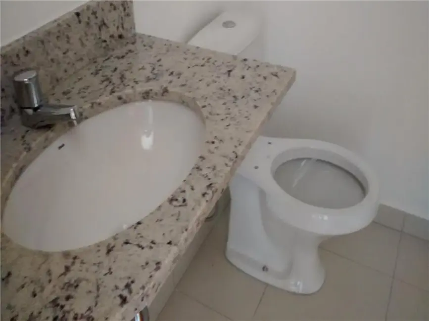 Sala Comercial à venda e para alugar, 60m2 em Centro, Santos - SP - imagem 5 Foto 5 de Sala Comercial à venda e para alugar, 60m2 em Centro, Santos - SP
