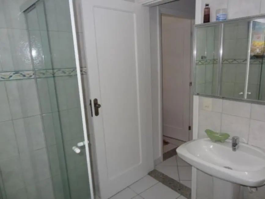 Foto 8 de Sobrado com 3 quartos à venda, 180m2 em Boqueirão, Santos - SP