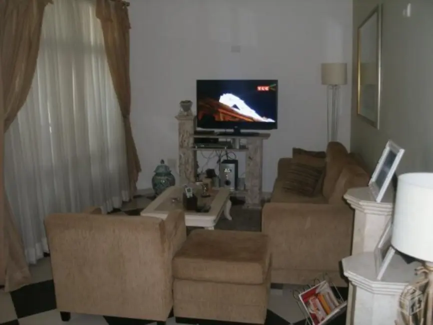 Foto 1 de Casa com 3 quartos à venda, 147m2 em Embaré, Santos - SP