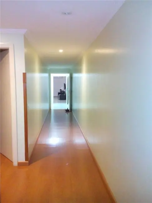 Casa com 3 quartos à venda, 130m2 em Macuco, Santos - SP - imagem 4 Foto 4 de Casa com 3 quartos à venda, 130m2 em Macuco, Santos - SP