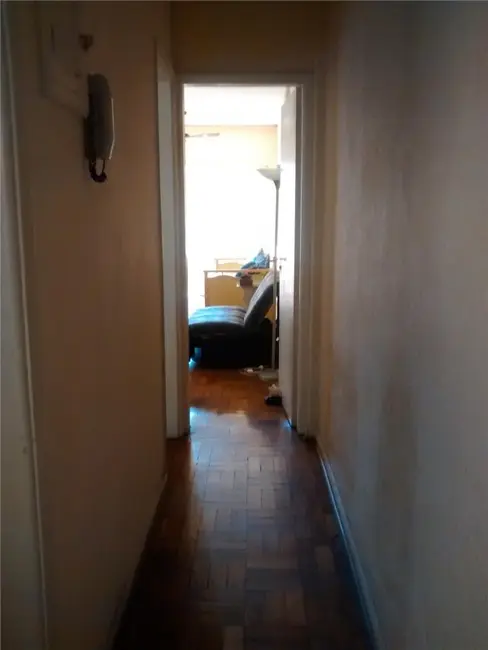 Foto 4 de Apartamento à venda, 52m2 em Gonzaga, Santos - SP