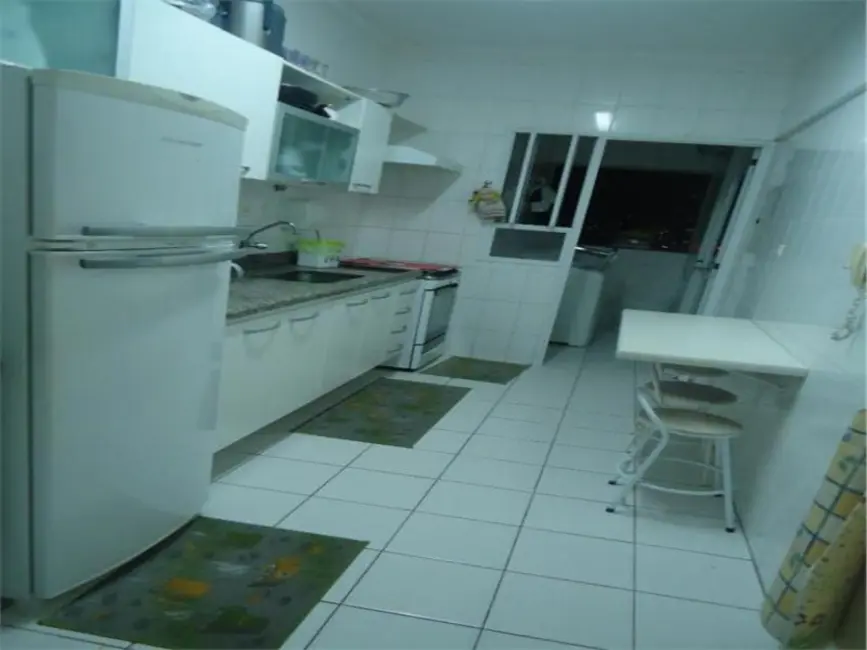 Foto 3 de Apartamento com 2 quartos à venda, 85m2 em Encruzilhada, Santos - SP