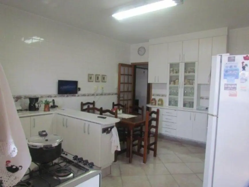 Apartamento com 3 quartos à venda, 170m2 em Ponta da Praia, Santos - SP - imagem 4 Foto 4 de Apartamento com 3 quartos à venda, 170m2 em Ponta da Praia, Santos - SP