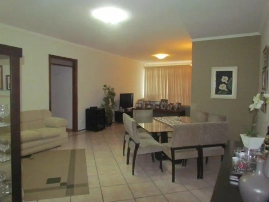 Apartamento com 3 quartos à venda, 170m2 em Ponta da Praia, Santos - SP - imagem 6 Foto 6 de Apartamento com 3 quartos à venda, 170m2 em Ponta da Praia, Santos - SP