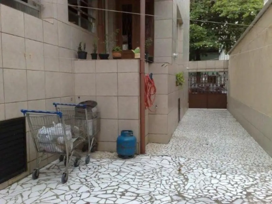 Foto 8 de Sobrado com 3 quartos à venda, 181m2 em Macuco, Santos - SP