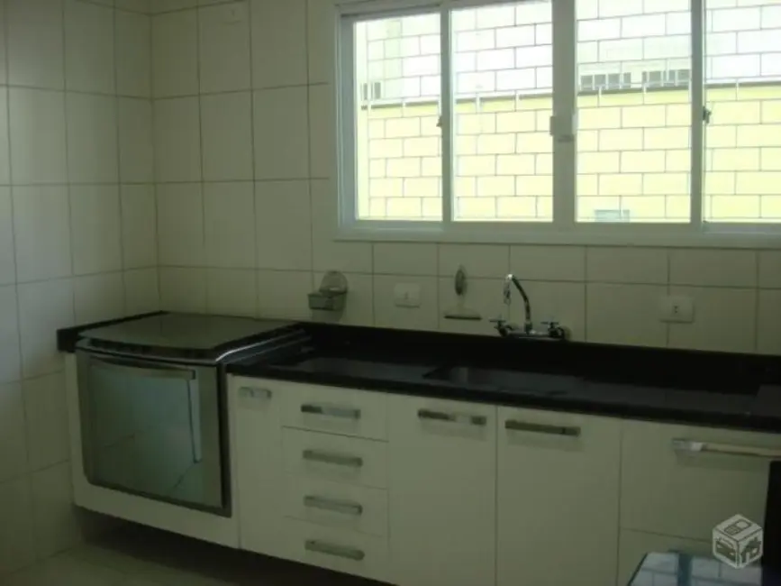 Sobrado com 3 quartos à venda, 230m2 em Embaré, Santos - SP - imagem 4 Foto 4 de Sobrado com 3 quartos à venda, 230m2 em Embaré, Santos - SP