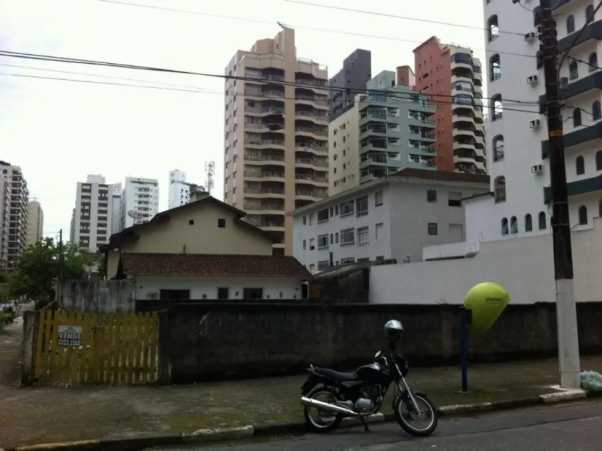 Terreno / Lote à venda, 630m2 em Barra Funda, Guaruja - SP - imagem 2 Foto 2 de Terreno / Lote à venda, 630m2 em Barra Funda, Guaruja - SP