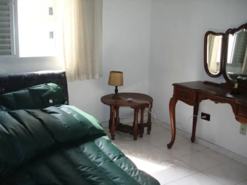 Apartamento com 2 quartos à venda e para alugar, 110m2 em Gonzaga, Santos - SP - imagem 8 Foto 8 de Apartamento com 2 quartos à venda e para alugar, 110m2 em Gonzaga, Santos - SP