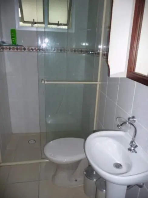 Apartamento com 3 quartos à venda, 87m2 em Jardim Las Palmas, Guaruja - SP - imagem 7 Foto 7 de Apartamento com 3 quartos à venda, 87m2 em Jardim Las Palmas, Guaruja - SP