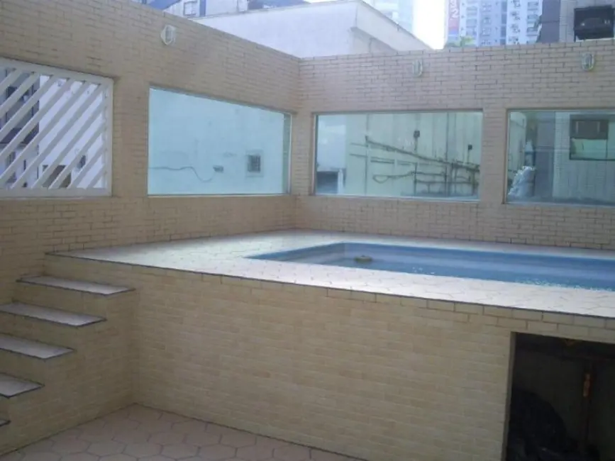 Foto 1 de Casa com 4 quartos à venda, 220m2 em Gonzaga, Santos - SP