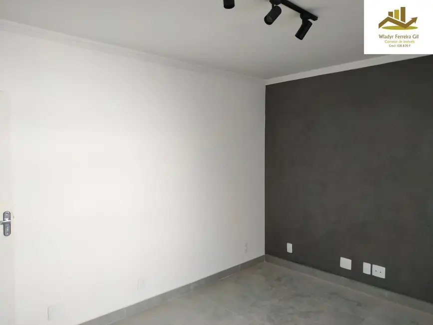 Sala Comercial à venda, 32m2 em Embaré, Santos - SP - imagem 4 Foto 4 de Sala Comercial à venda, 32m2 em Embaré, Santos - SP