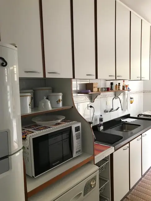 Foto 9 de Sobrado com 3 quartos à venda, 187m2 em Parque Santos Dumont, Taboao Da Serra - SP