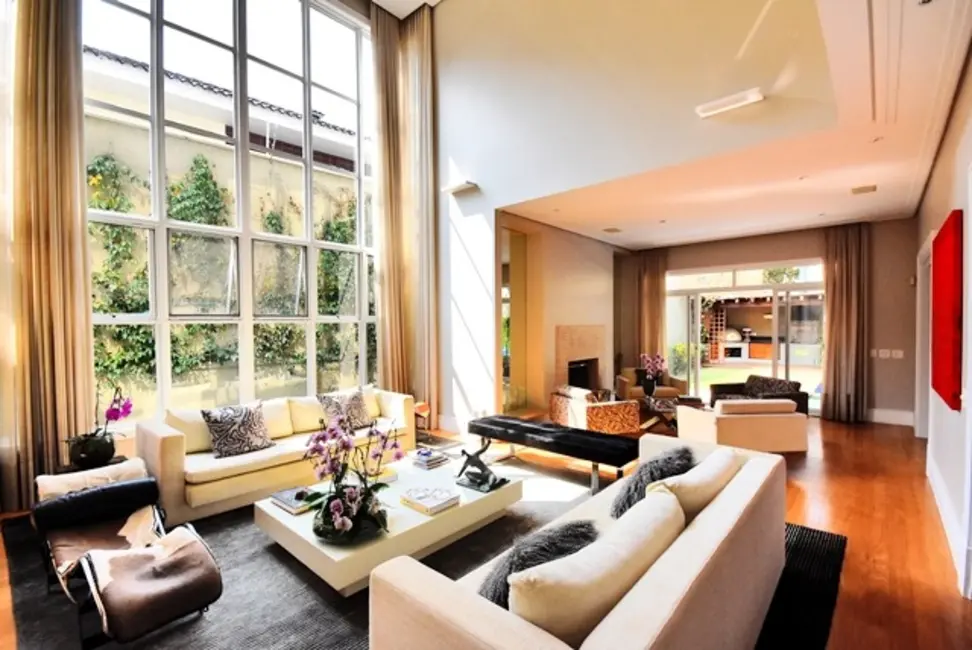 Sobrado com 4 quartos à venda, 546m2 em Morumbi, São Paulo - SP - imagem 4 Foto 4 de Sobrado com 4 quartos à venda, 546m2 em Morumbi, São Paulo - SP