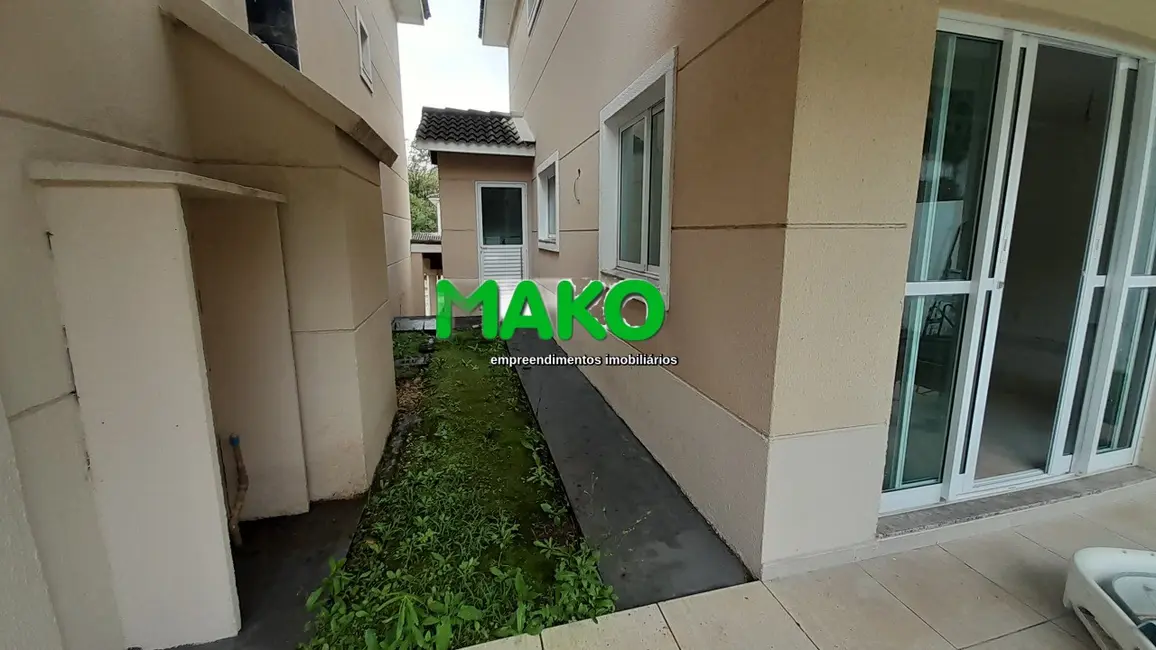 Sobrado com 3 quartos à venda, 165m2 em Granja Viana, Cotia - SP - imagem 4 Foto 4 de Sobrado com 3 quartos à venda, 165m2 em Granja Viana, Cotia - SP