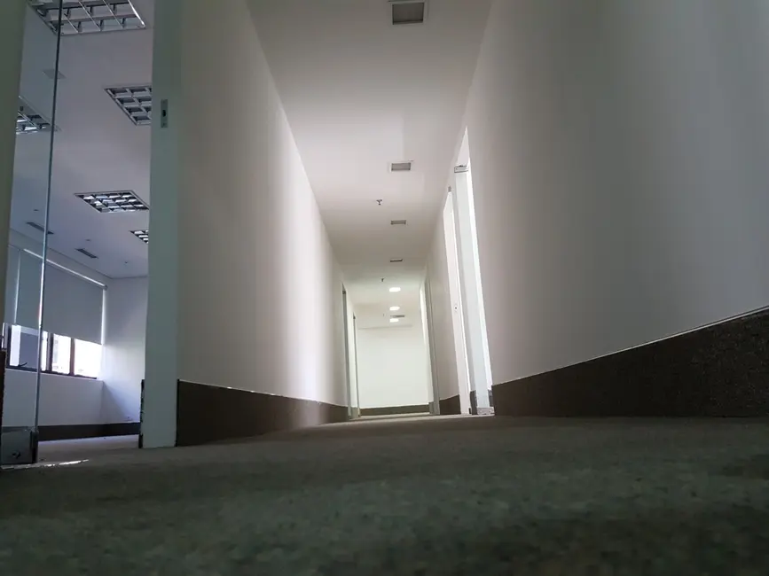 Foto 5 de Sala Comercial à venda e para alugar, 140m2 em Cidade Monções, São Paulo - SP