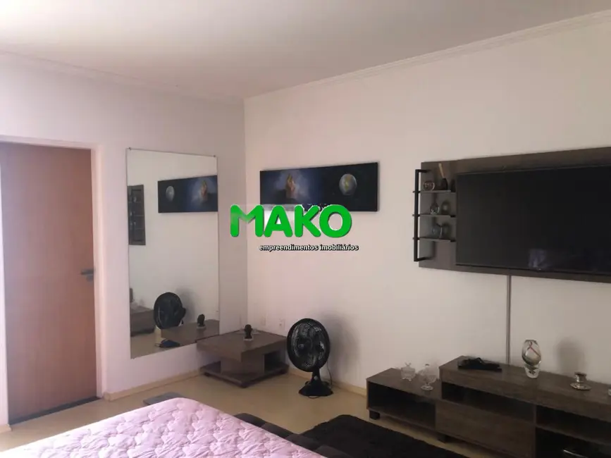 Foto 8 de Sobrado com 3 quartos à venda, 243m2 em Vila Sônia, São Paulo - SP