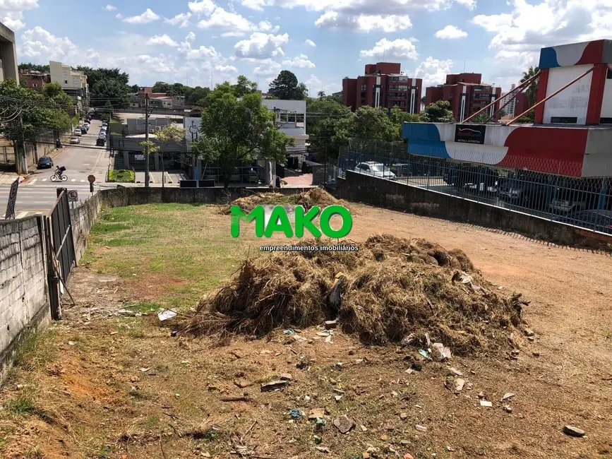 Foto 2 de Terreno / Lote à venda e para alugar, 900m2 em Morumbi, São Paulo - SP