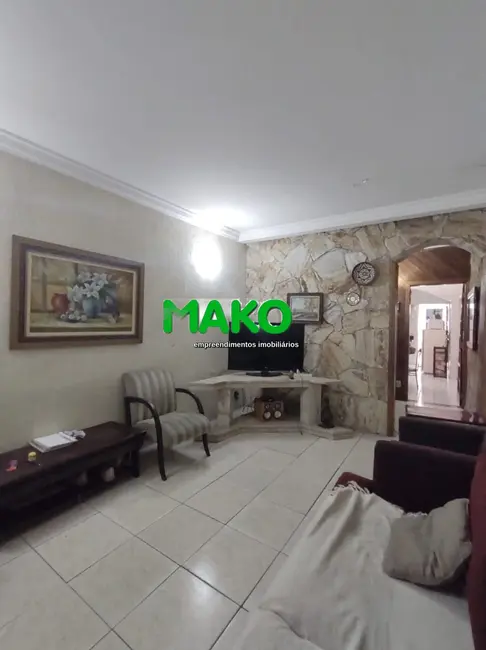 Sobrado com 5 quartos para alugar, 100m2 em Ferreira, São Paulo - SP - imagem 8 Foto 8 de Sobrado com 5 quartos para alugar, 100m2 em Ferreira, São Paulo - SP