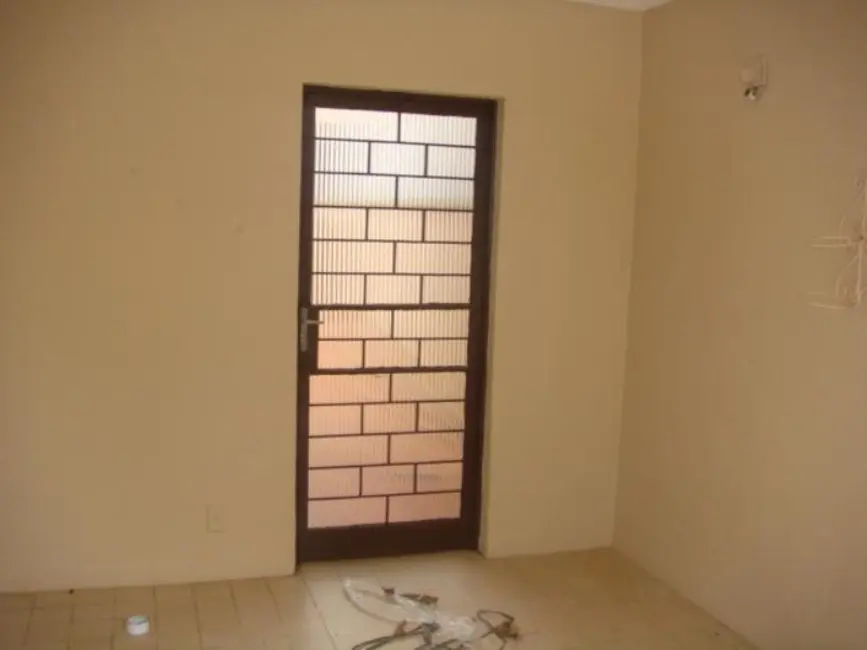 Foto 1 de Sobrado com 3 quartos para alugar, 150m2 em Ferreira, São Paulo - SP