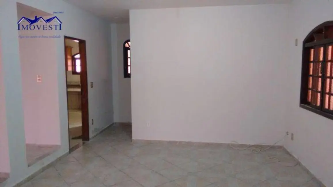 Foto 3 de Casa com 3 quartos à venda, 360m2 em Centro, Marica - RJ