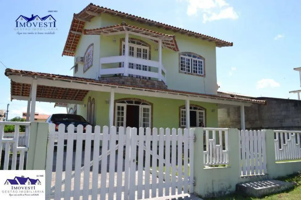 Foto 1 de Casa de Condomínio com 3 quartos à venda, 120m2 em Flamengo, Marica - RJ