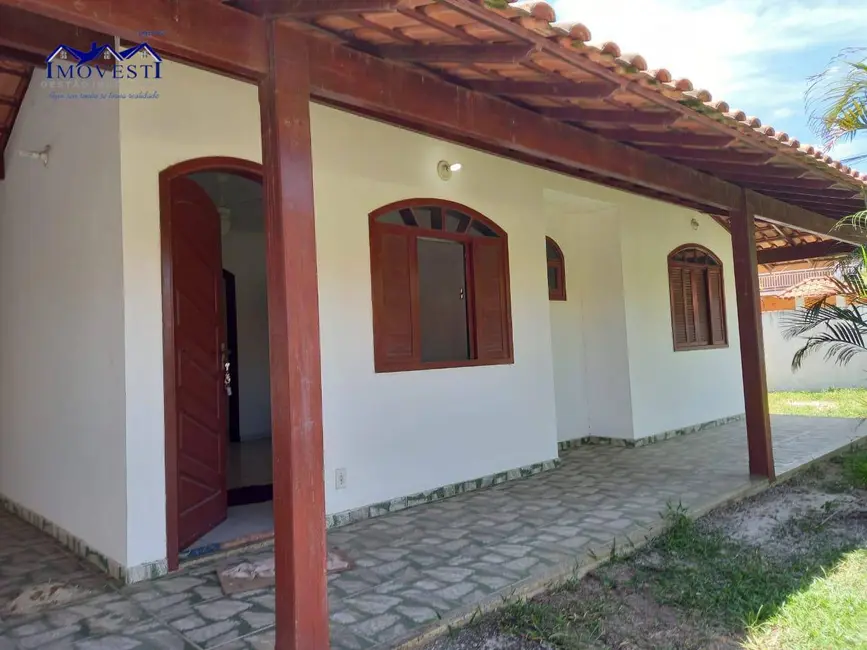 Foto 2 de Casa com 2 quartos à venda, 263m2 em Marica - RJ