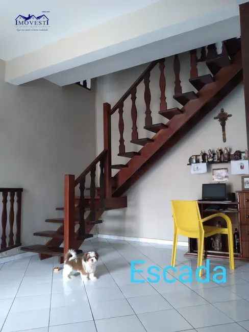 Casa com 6 quartos à venda, 360m2 em Centro, Marica - RJ - imagem 6 Foto 6 de Casa com 6 quartos à venda, 360m2 em Centro, Marica - RJ