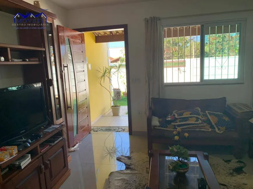 Foto 8 de Casa com 3 quartos à venda, 360m2 em Parque Nanci, Marica - RJ