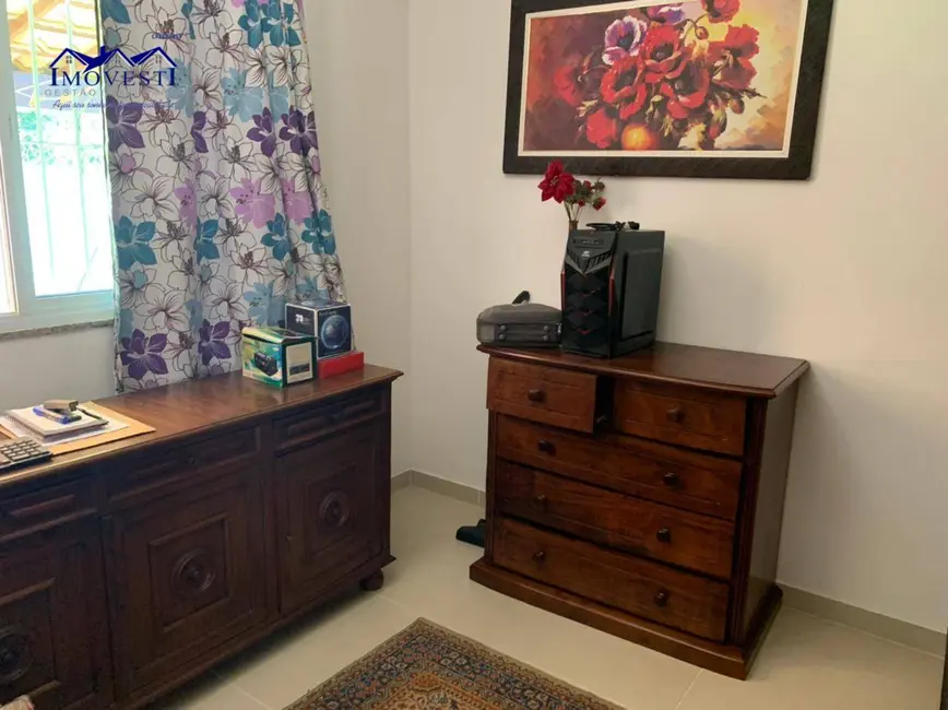 Foto 4 de Casa com 3 quartos à venda, 360m2 em Parque Nanci, Marica - RJ