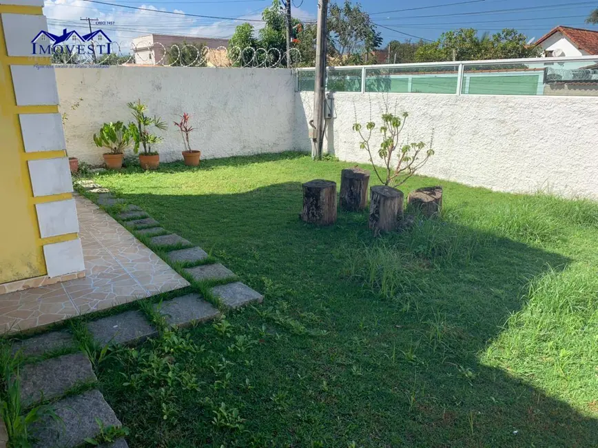 Foto 2 de Casa com 3 quartos à venda, 360m2 em Parque Nanci, Marica - RJ