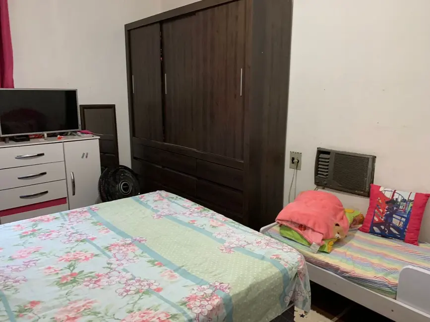 Foto 3 de Casa com 2 quartos à venda, 1200m2 em Marica - RJ