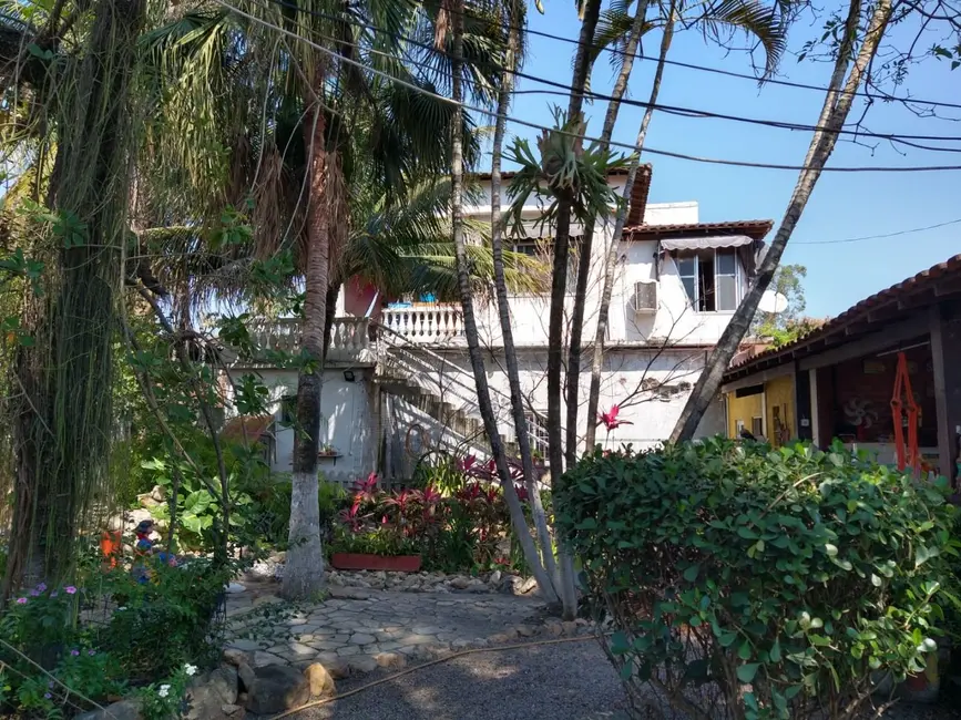 Casa com 4 quartos à venda, 1553m2 em Itapeba, Marica - RJ - imagem 5 Foto 5 de Casa com 4 quartos à venda, 1553m2 em Itapeba, Marica - RJ