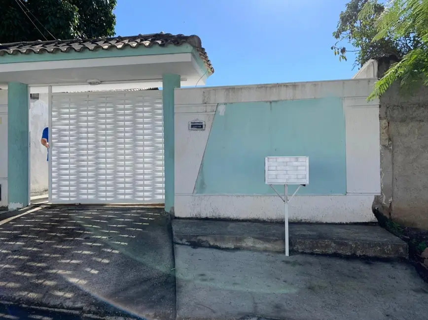 Foto 1 de Casa com 2 quartos à venda, 245m2 em Marica - RJ