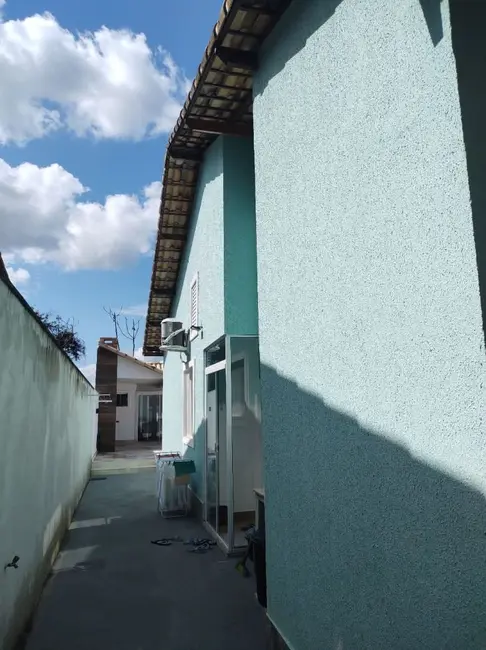 Foto 7 de Casa com 2 quartos à venda, 245m2 em Marica - RJ