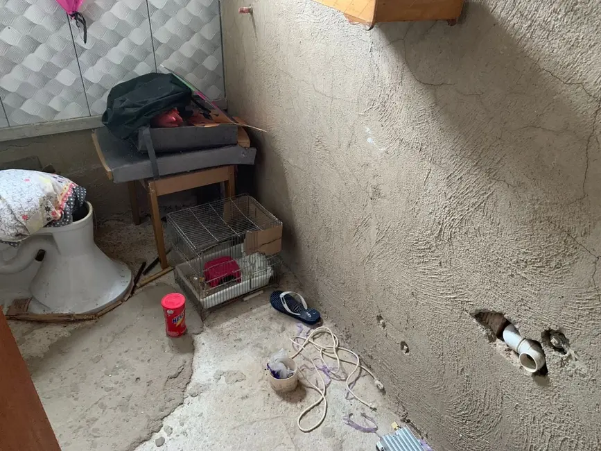 Foto 6 de Casa com 2 quartos à venda, 360m2 em Jacaroá, Marica - RJ