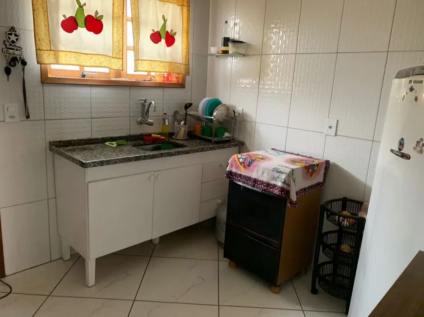 Foto 3 de Casa com 2 quartos à venda, 360m2 em Jacaroá, Marica - RJ