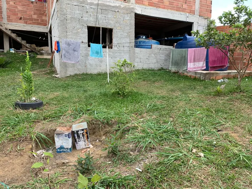 Foto 4 de Casa com 2 quartos à venda, 360m2 em Jacaroá, Marica - RJ