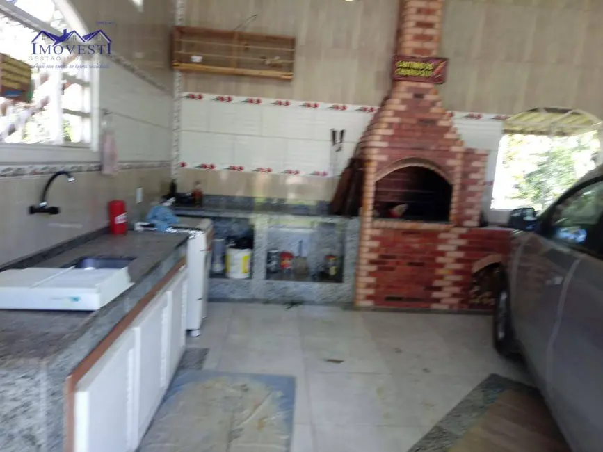 Foto 3 de Casa com 3 quartos à venda, 1400m2 em Saquarema - RJ