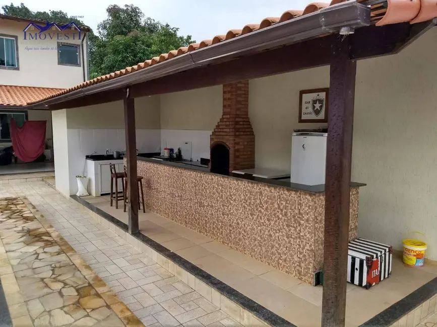 Foto 4 de Casa com 2 quartos à venda, 115m2 em Marica - RJ