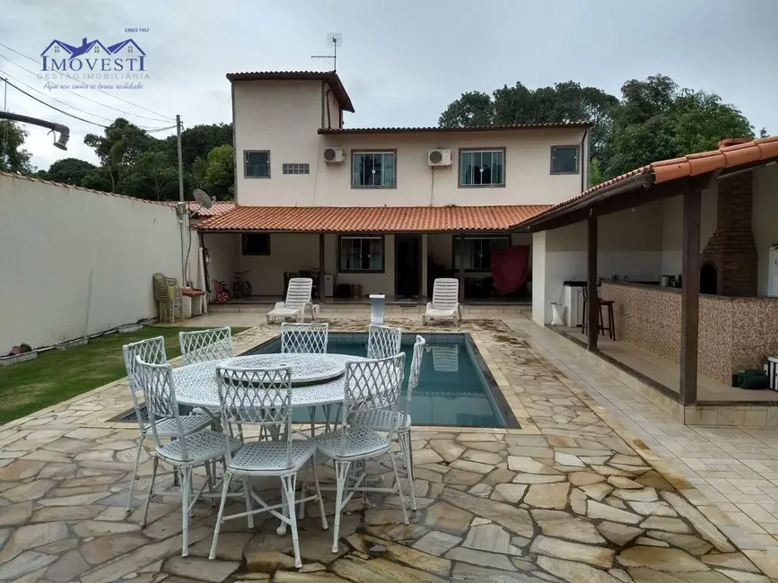 Foto 1 de Casa com 2 quartos à venda, 115m2 em Marica - RJ