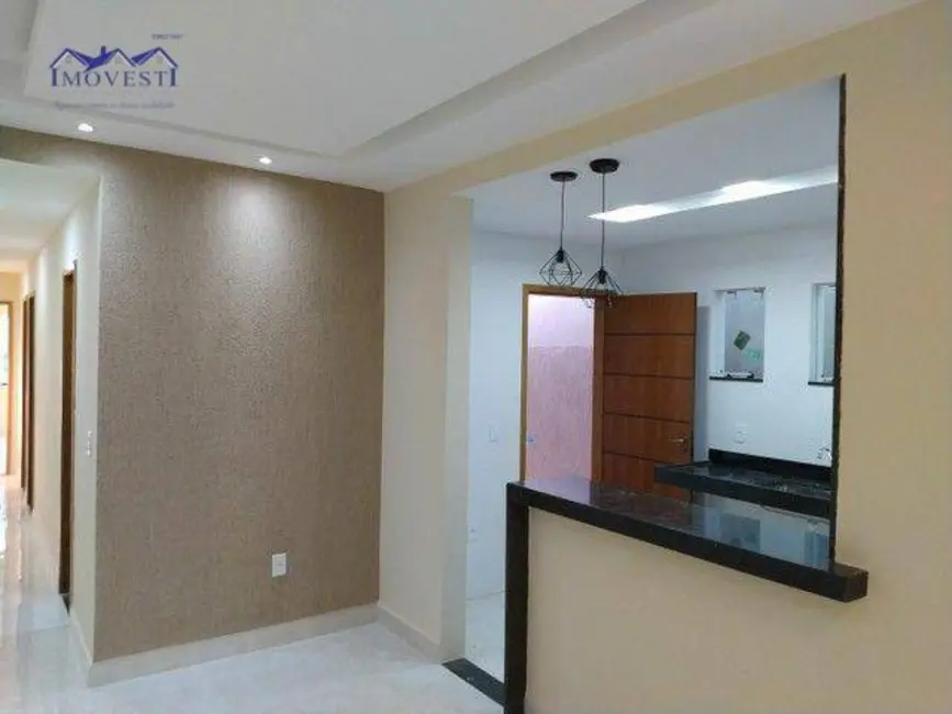 Foto 4 de Casa com 3 quartos à venda, 240m2 em Jardim Atlântico Leste (Itaipuaçu), Marica - RJ