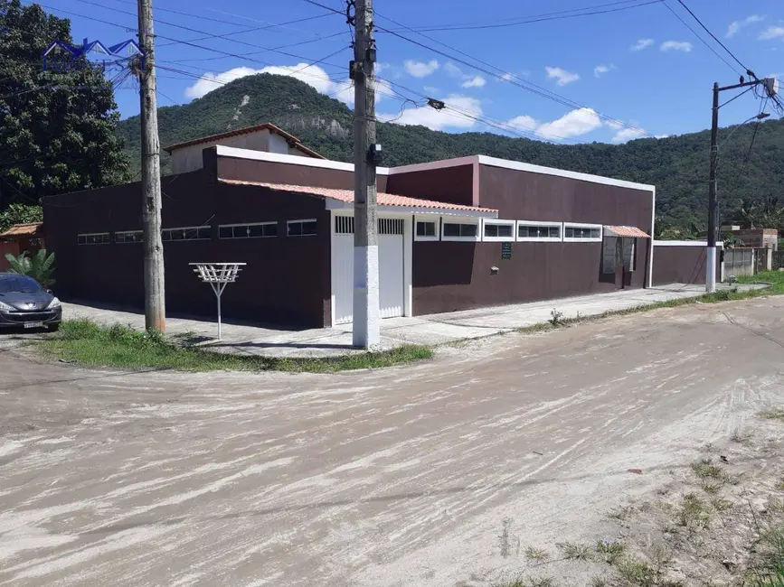 Casa com 3 quartos à venda, 470m2 em Marica - RJ - imagem 1 Foto 1 de Casa com 3 quartos à venda, 470m2 em Marica - RJ