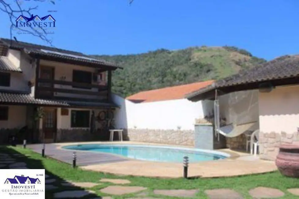 Foto 2 de Casa de Condomínio com 4 quartos à venda, 427m2 em Flamengo, Marica - RJ