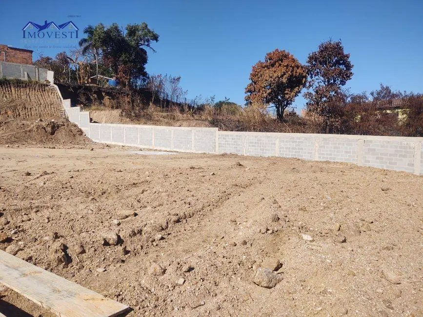 Foto 1 de Terreno / Lote à venda, 1000m2 em Marica - RJ