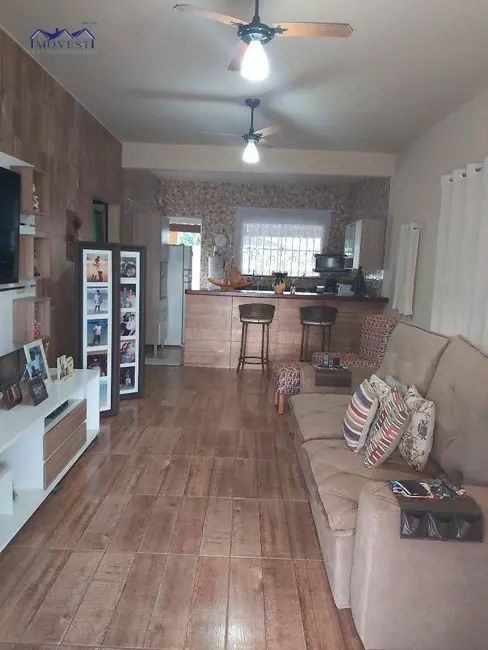 Foto 6 de Casa com 3 quartos à venda, 450m2 em Saquarema - RJ