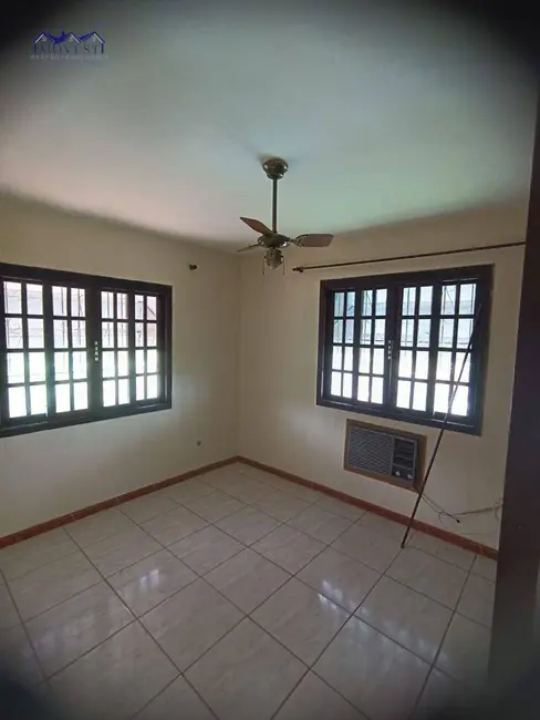 Foto 8 de Casa com 3 quartos à venda, 909m2 em Itapeba, Marica - RJ