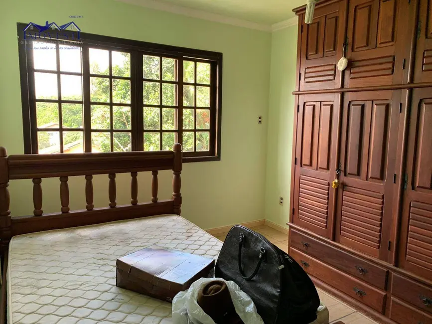 Casa com 5 quartos à venda, 920m2 em Marica - RJ - imagem 3 Foto 3 de Casa com 5 quartos à venda, 920m2 em Marica - RJ