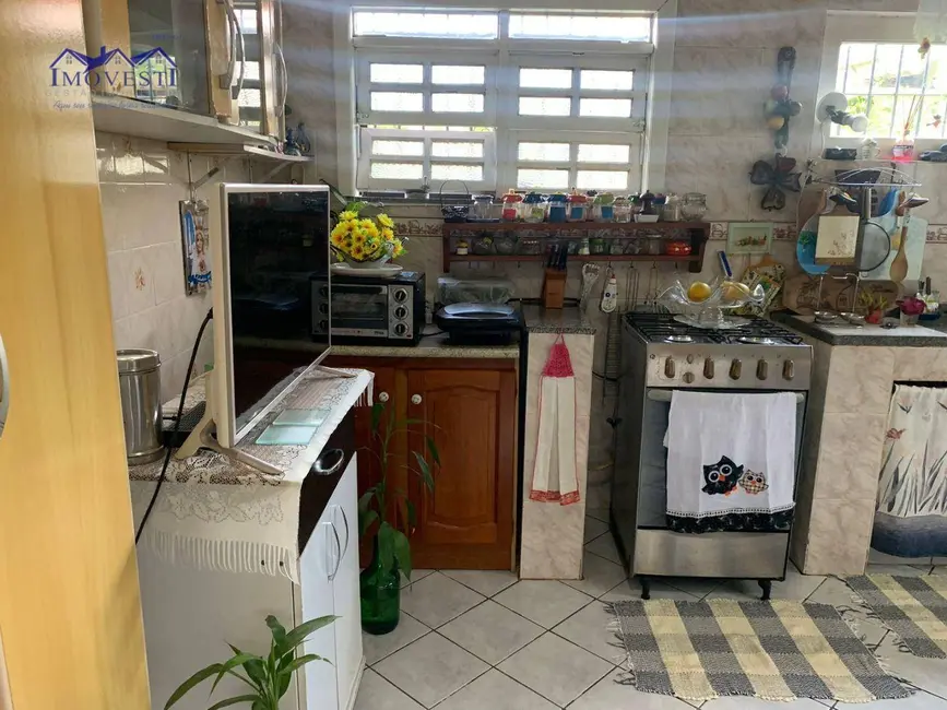 Casa com 3 quartos à venda, 2000m2 em Marica - RJ - imagem 3 Foto 3 de Casa com 3 quartos à venda, 2000m2 em Marica - RJ